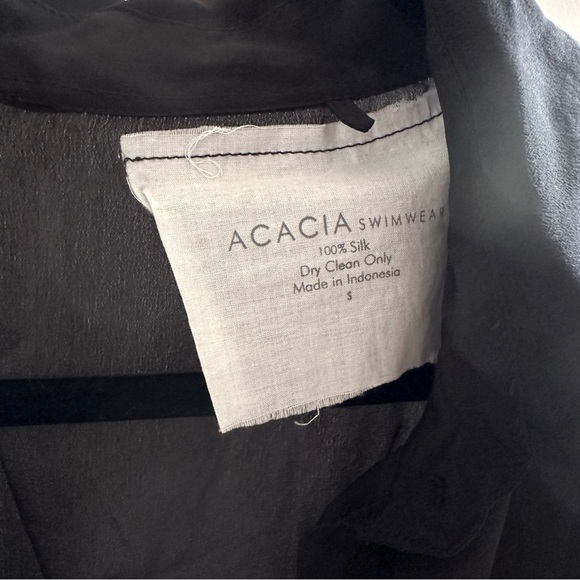 Acacia. Small. Silk. Black. Cropped /croched top - Picture 2 of 4